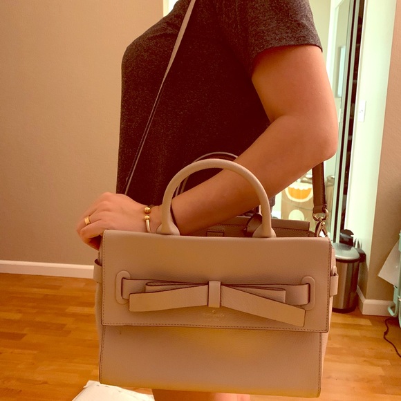 kate spade Handbags - Kate Spade crossbody/ purse
